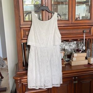 Cute white lace dress with pockets  lined